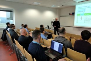 Chcete programovat KNX systémové instalace?
