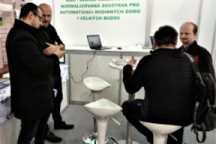 Navštivte expozici KNX národní skupiny České republiky na veletrhu AMPER 2024