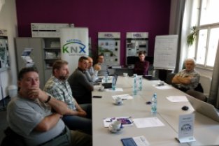 Seminář KNX Secure v HDL Automation Praha